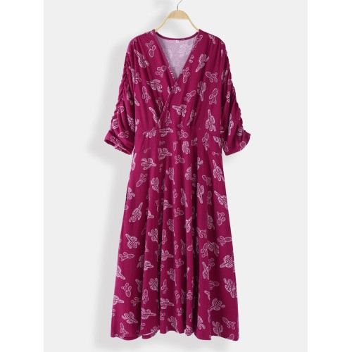 Plus Size Women Flower Print V-neck Slim Casual Dress with Pockets